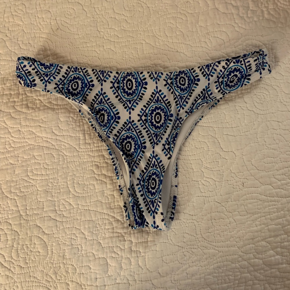 Bikini bottoms